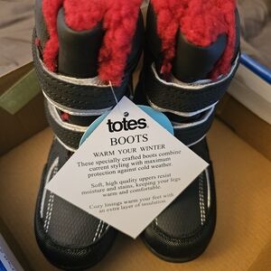 Totes Kids Black and Red Cozy Boots